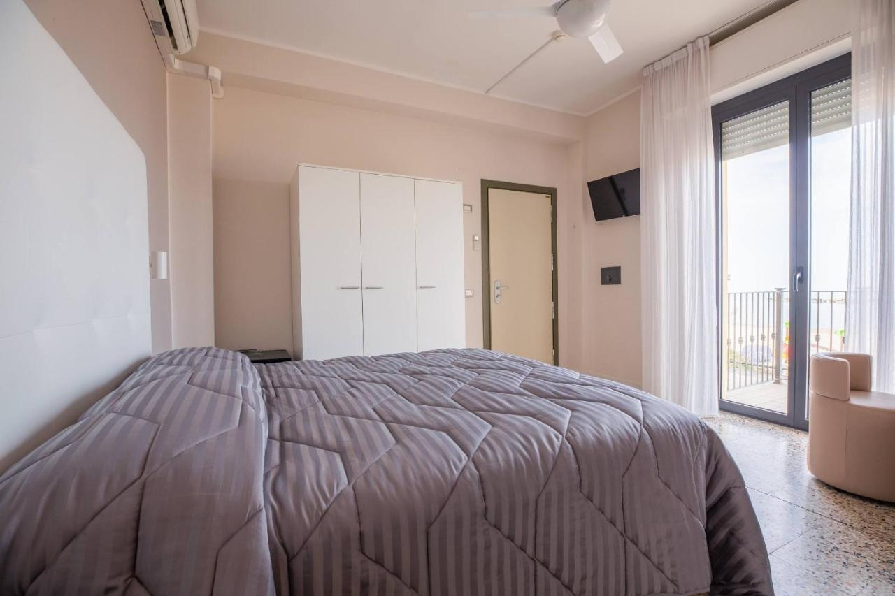 Hotel Deanna Bellaria-Igea Marina Extérieur photo