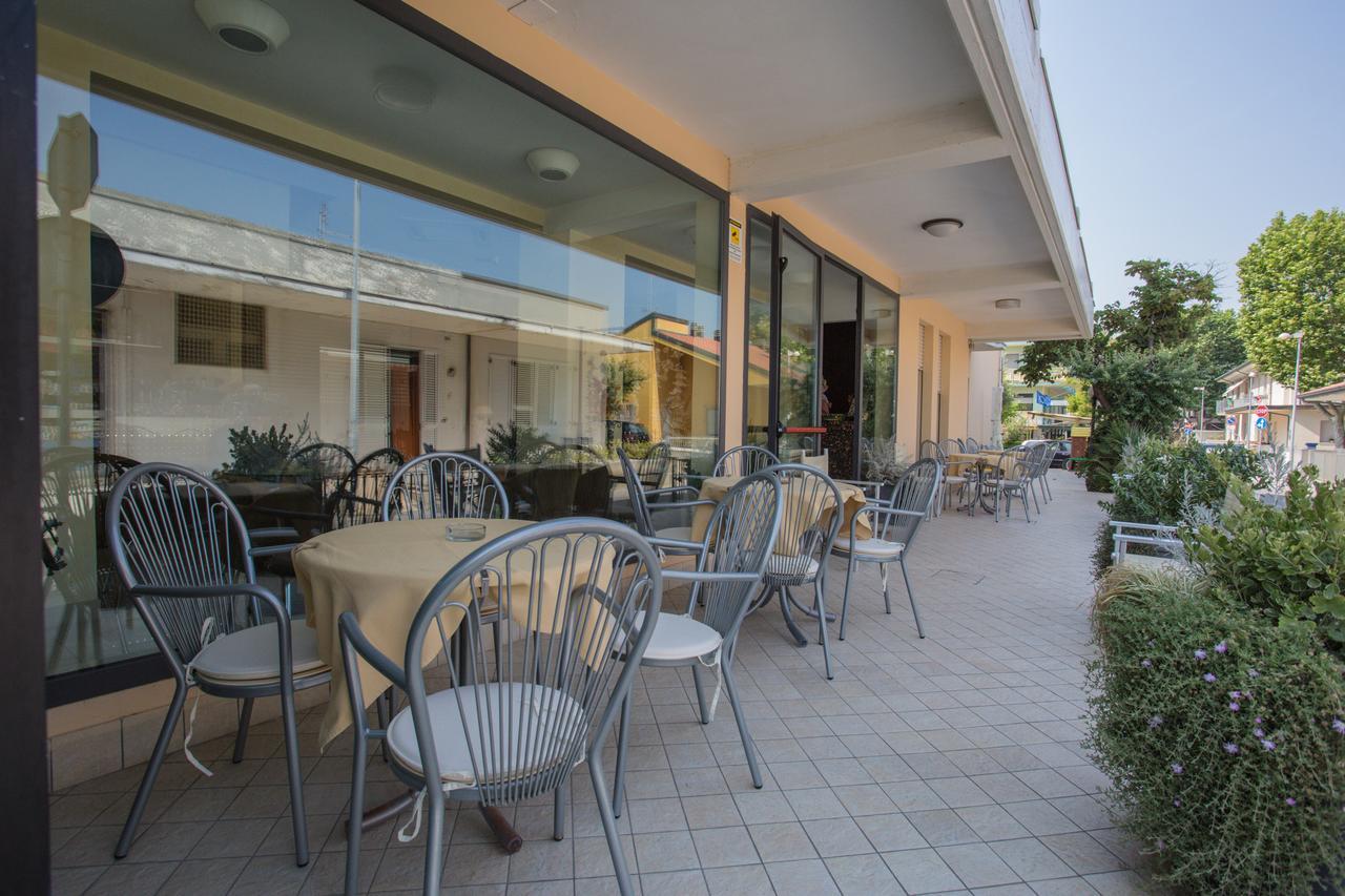 Hotel Deanna Bellaria-Igea Marina Extérieur photo