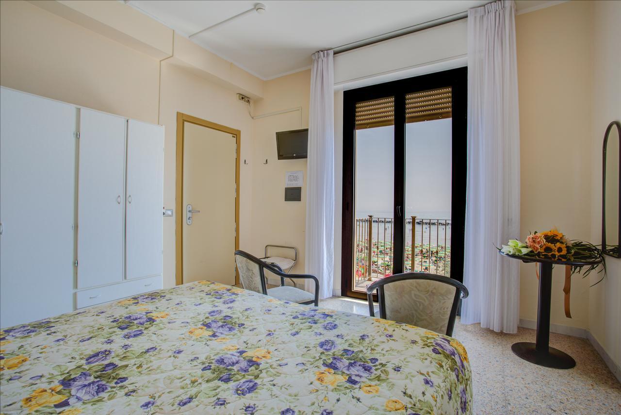 Hotel Deanna Bellaria-Igea Marina Extérieur photo